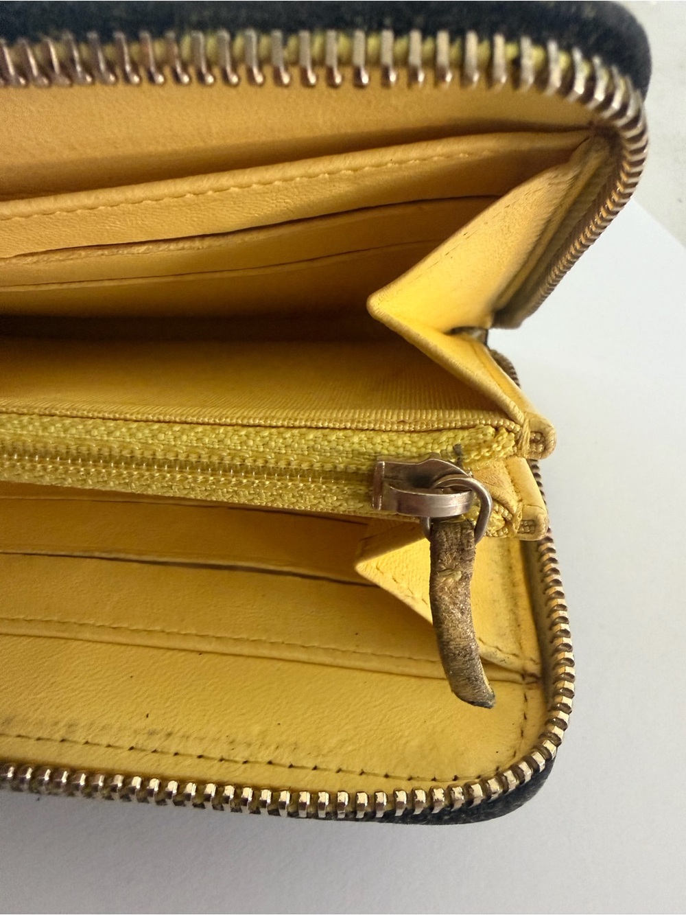 CHANEL Black Quilted Zip Wallet with Gold CC Emblem FAIR CONDITION - Picture 12 of 16